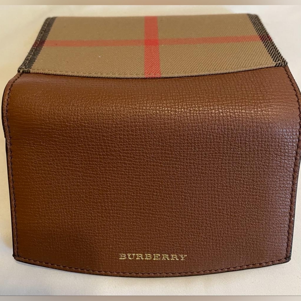 Burberry Authentic Wallet - Picture 3 of 5
